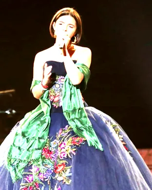 Angela Aguilar El Paso