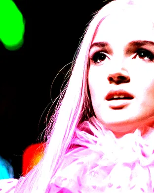 Poppy El Paso